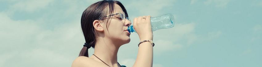 健康維持のためには必要な水の役割